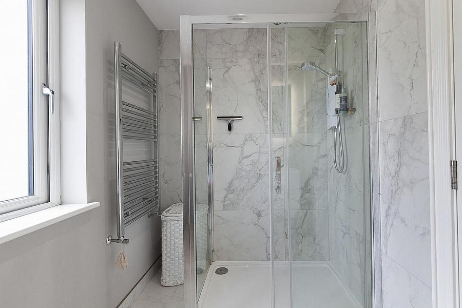 17B Upper Lisburn Road