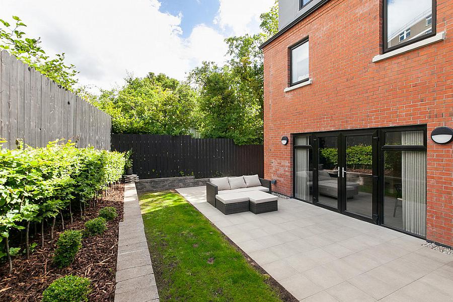 17B Upper Lisburn Road