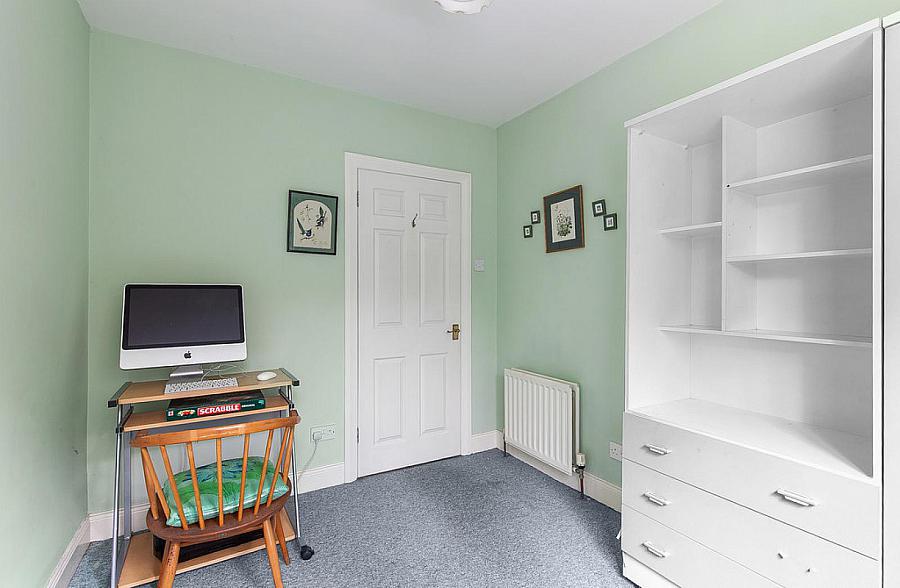 Apt 3, 58 Marlborough Park South