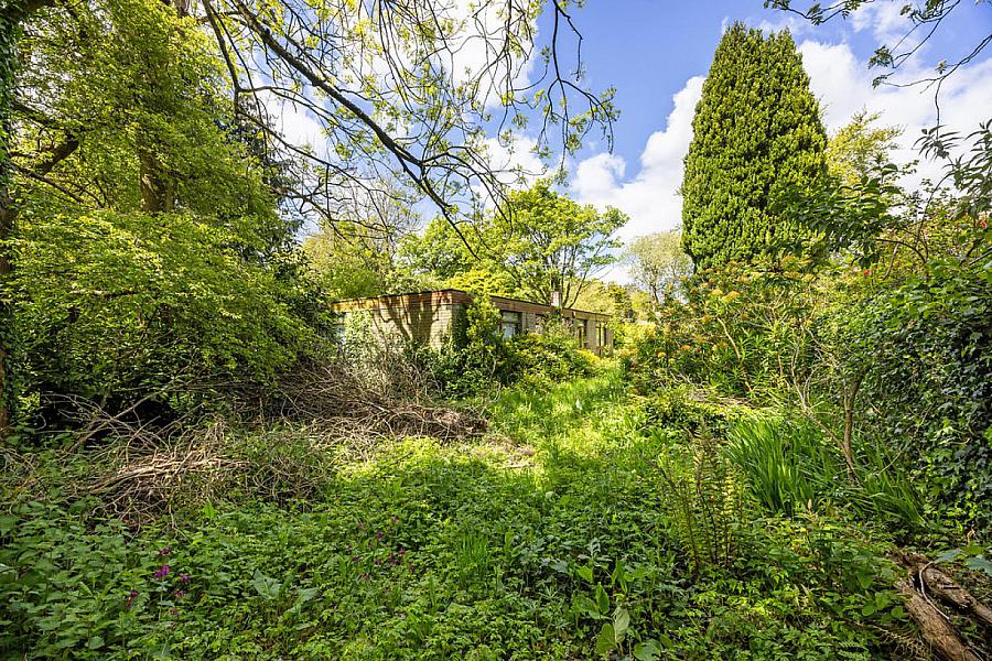 34 Old Manse Road