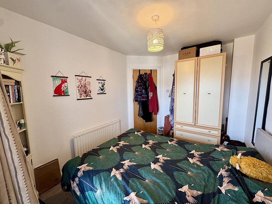 Apartment 14 Lesley Plaza