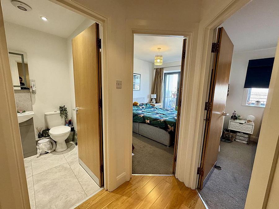 Apartment 14 Lesley Plaza