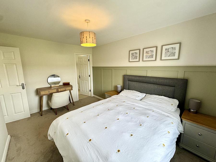 23 Fountain Crescent