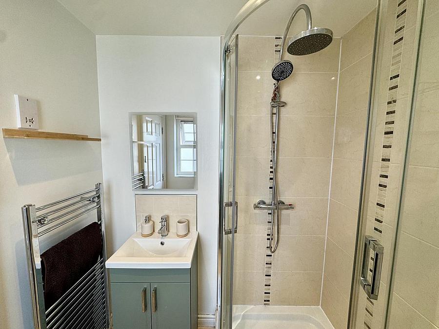 23 Fountain Crescent