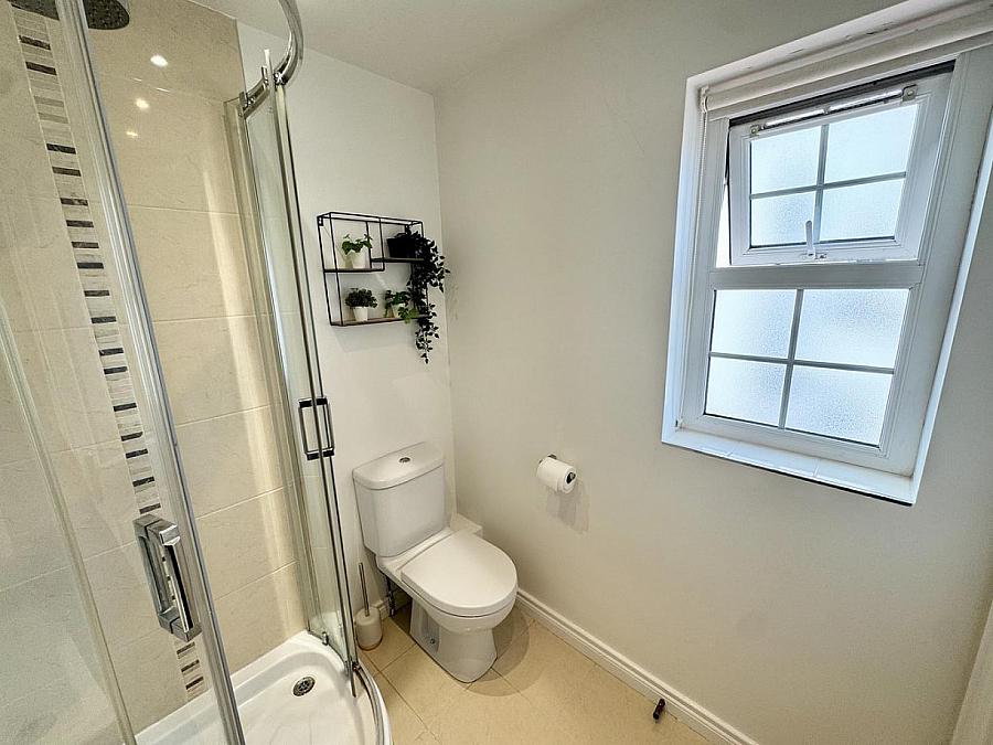 23 Fountain Crescent