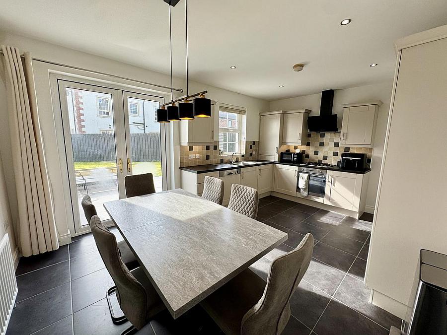 23 Fountain Crescent