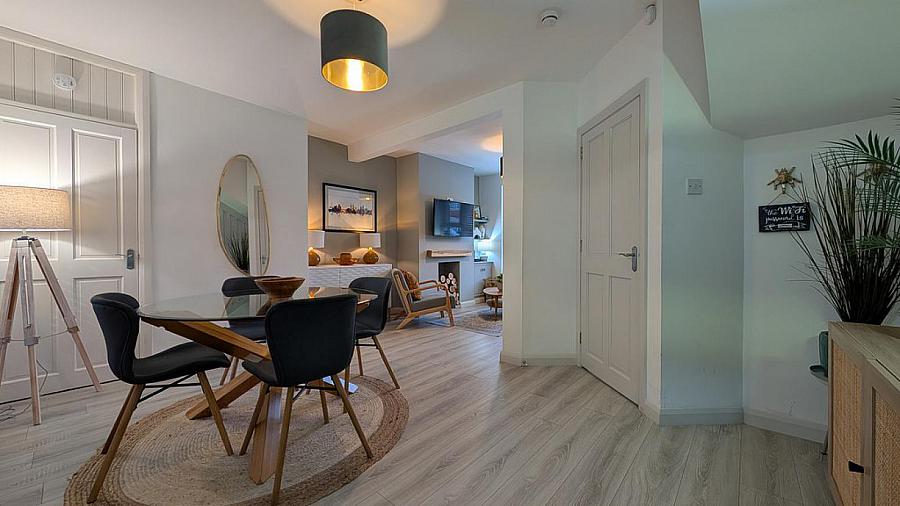 58 Lower Windsor Avenue