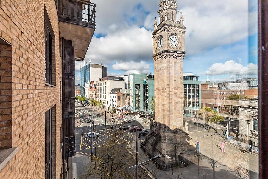 Apt 59, 17 Queens Square