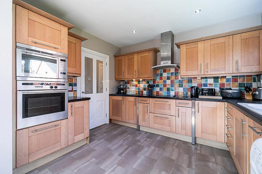 23 Ballynahatty Road