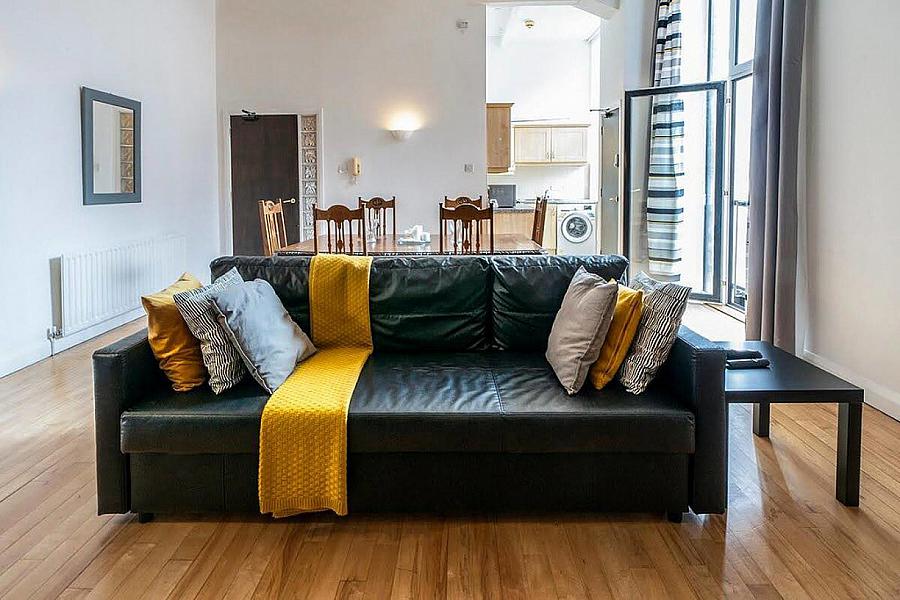 203 Somerset Studios