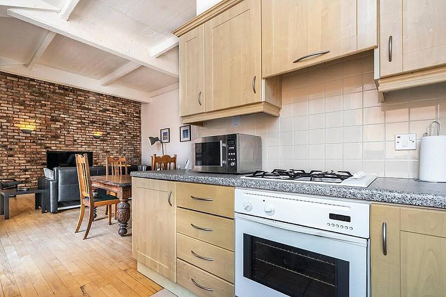 203 Somerset Studios