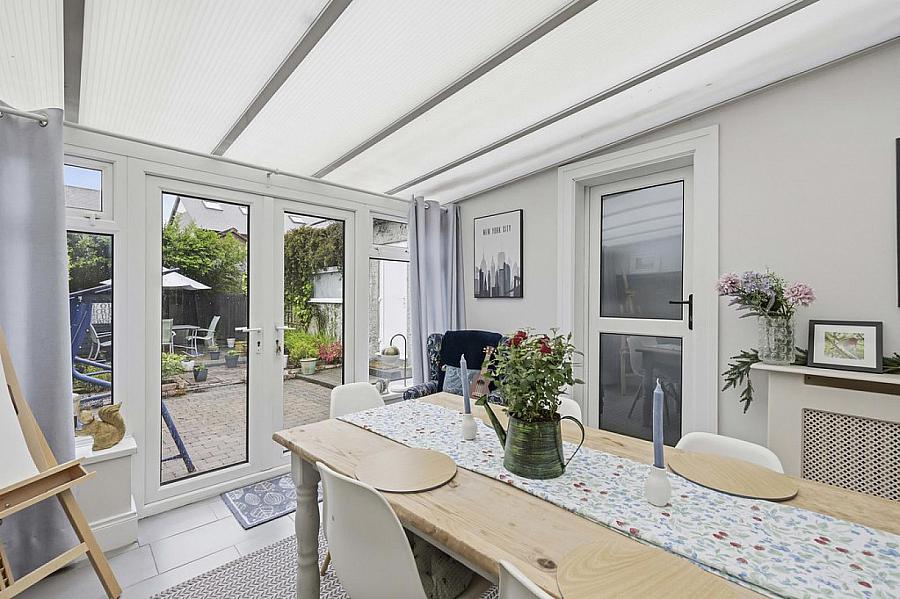 18 Diamond Gardens