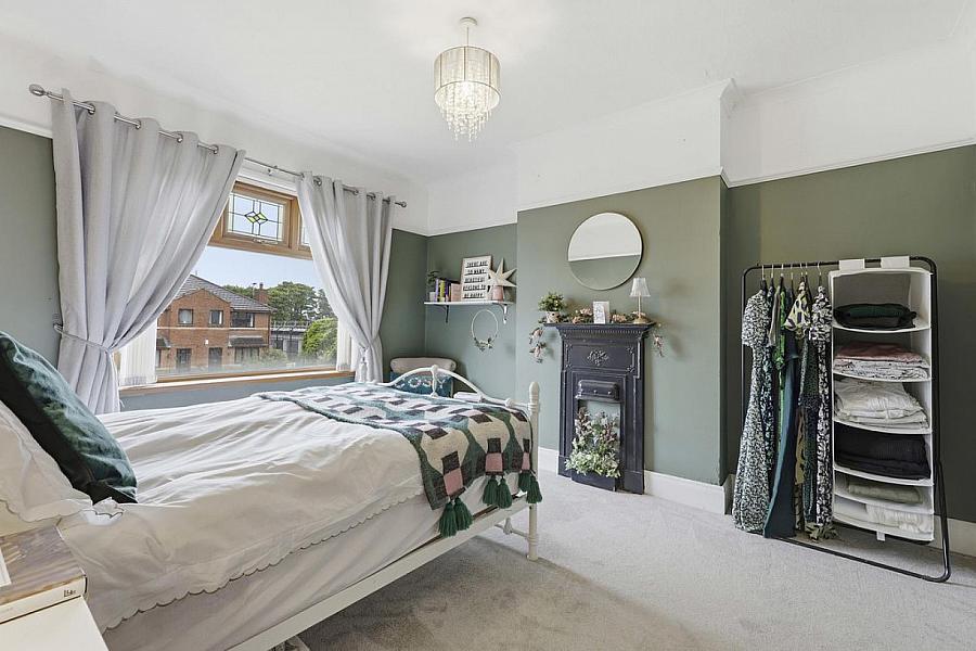 18 Diamond Gardens