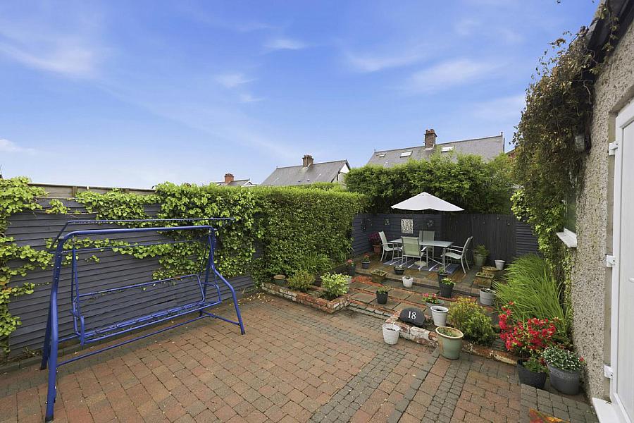 18 Diamond Gardens