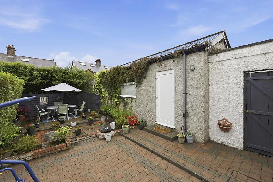 18 Diamond Gardens