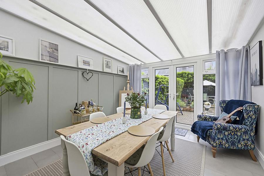 18 Diamond Gardens