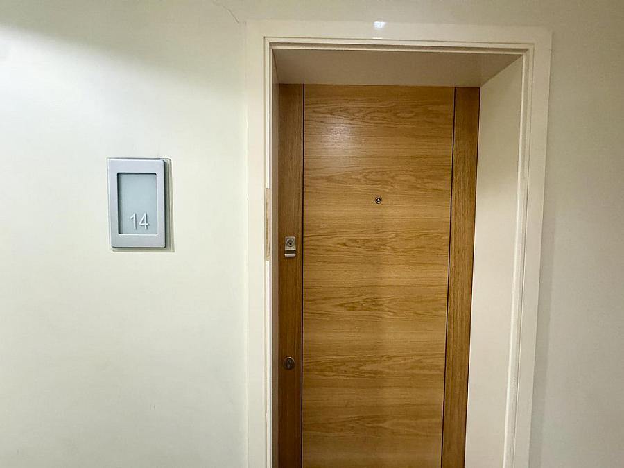 Apt 14 Victoria Place