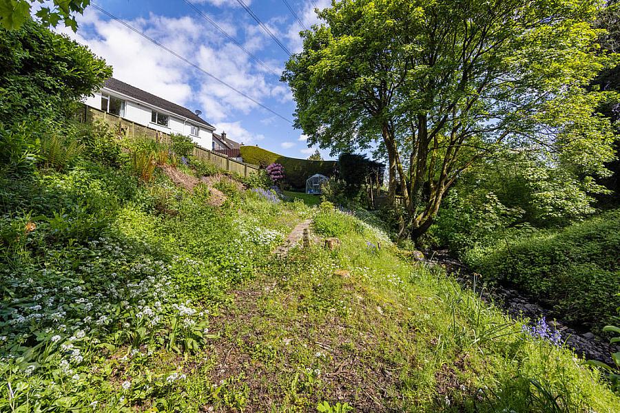 88 Ballycoan Road