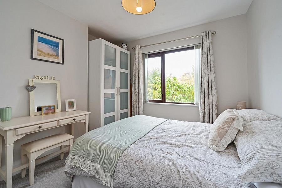 11 Orpen Drive