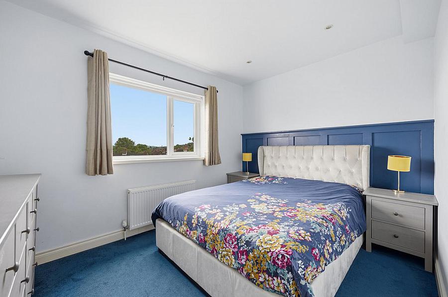 86 Galwally Park