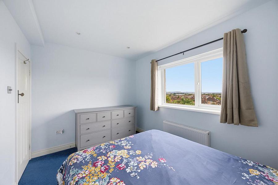 86 Galwally Park