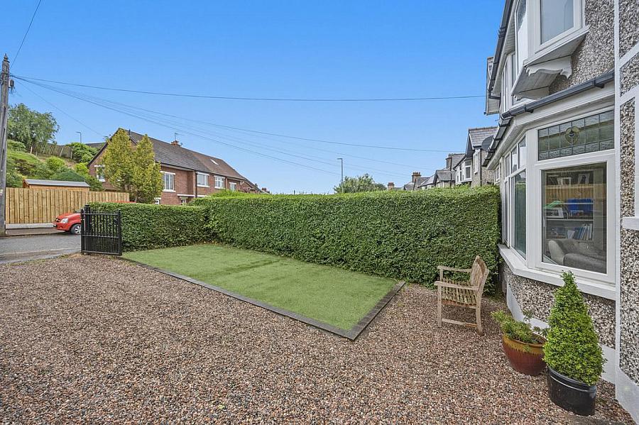 86 Galwally Park