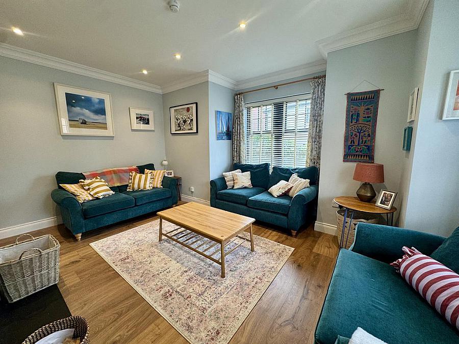 16 Lady Ishbel Avenue