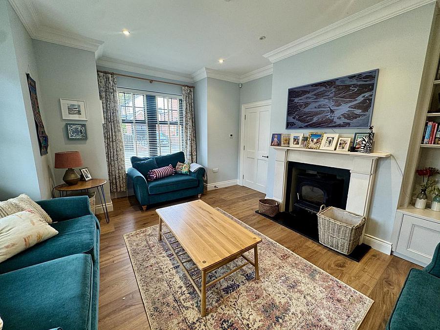 16 Lady Ishbel Avenue
