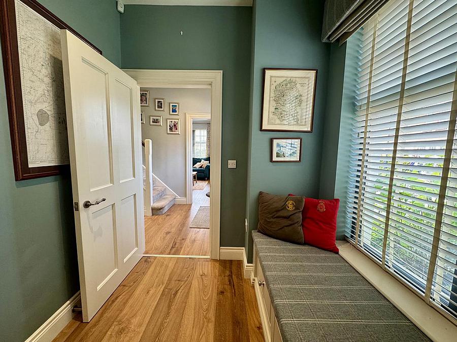 16 Lady Ishbel Avenue