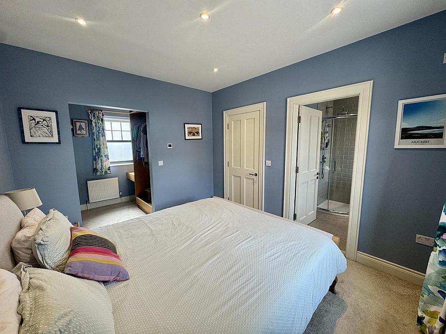 16 Lady Ishbel Avenue