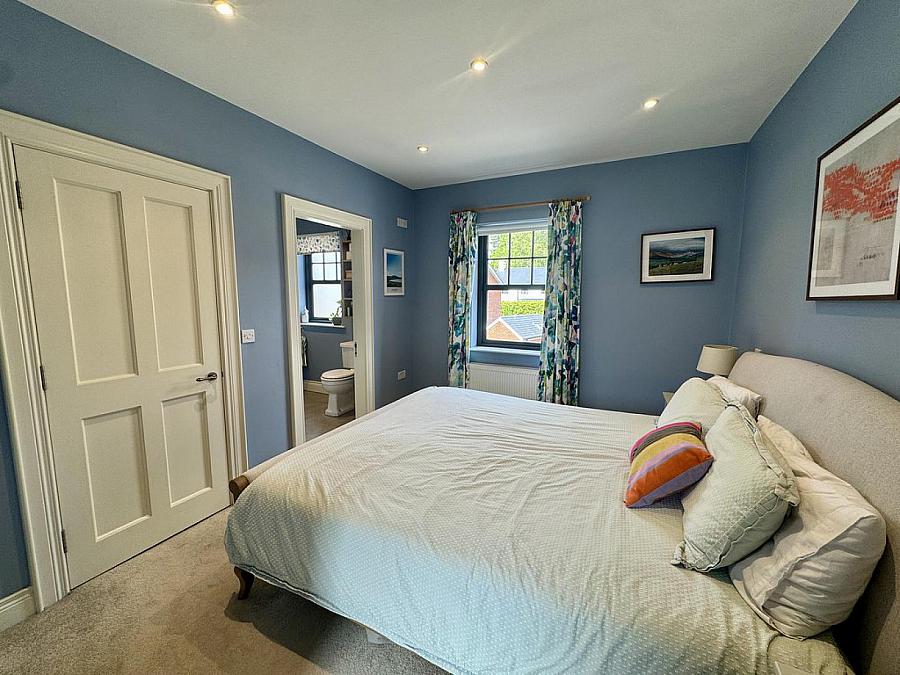 16 Lady Ishbel Avenue