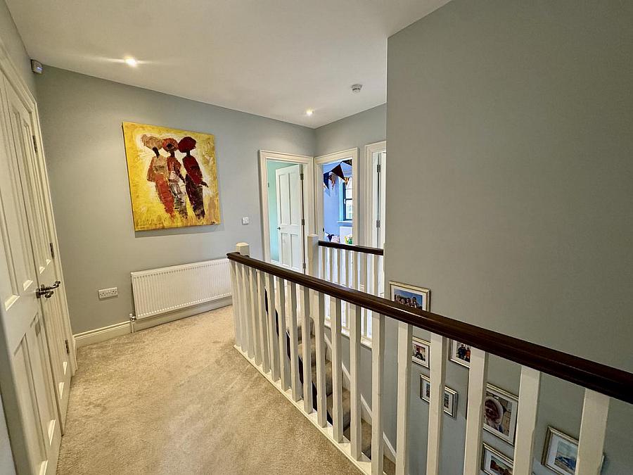 16 Lady Ishbel Avenue