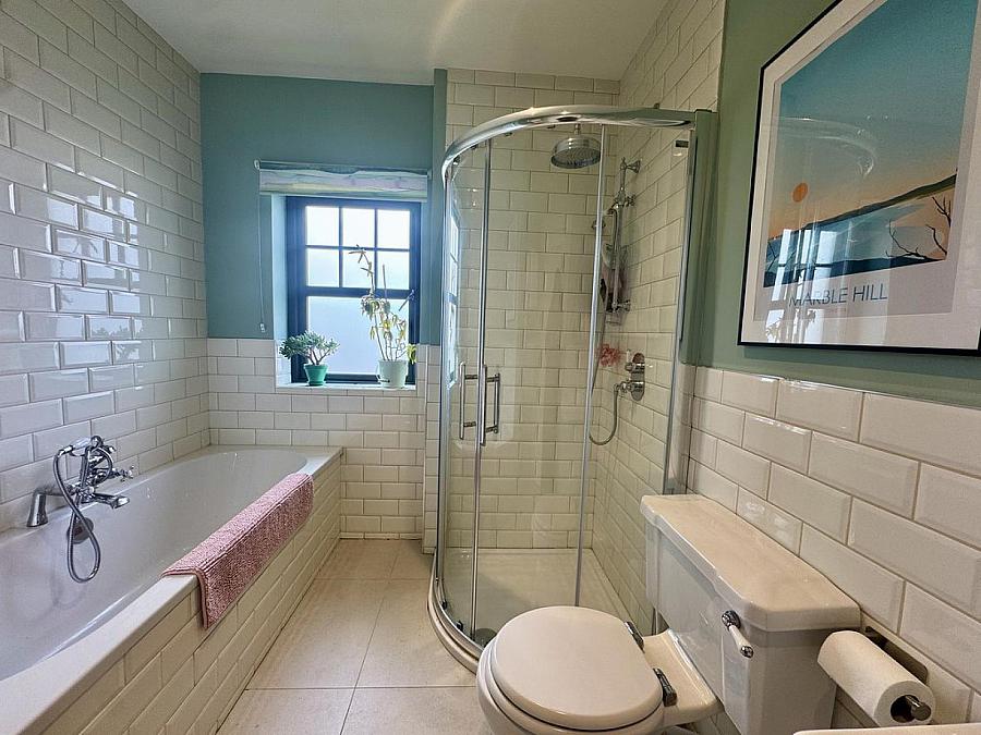 16 Lady Ishbel Avenue