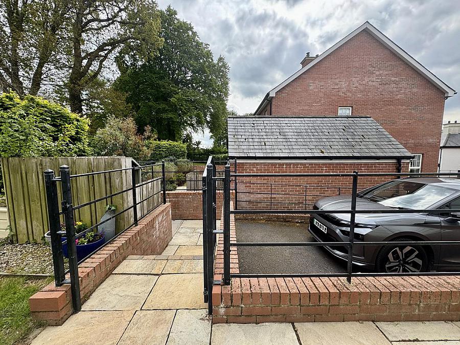 16 Lady Ishbel Avenue