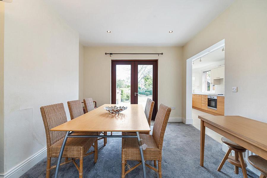 38 Locksley Park