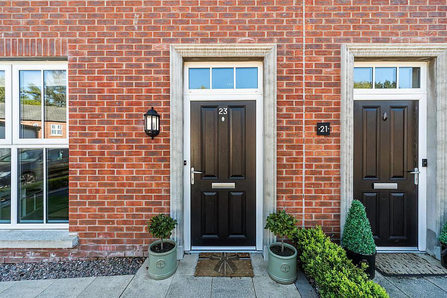 23 Eaton Park