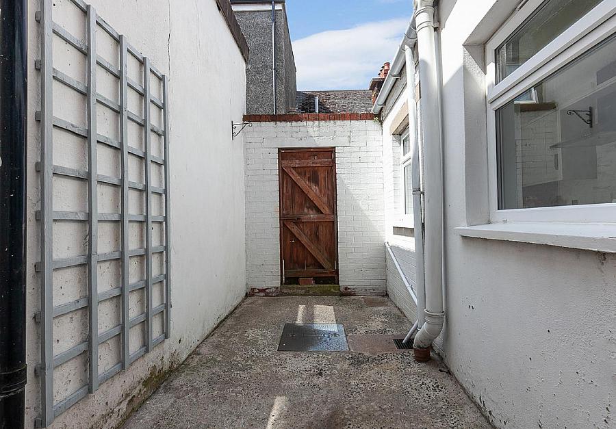 245 Roden Street