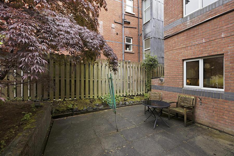 Apartment 2 Deramore Manor, 1A Deramore Park South