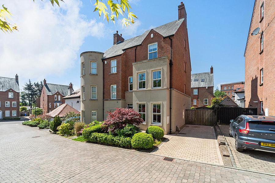 7 Danesfort Park Central