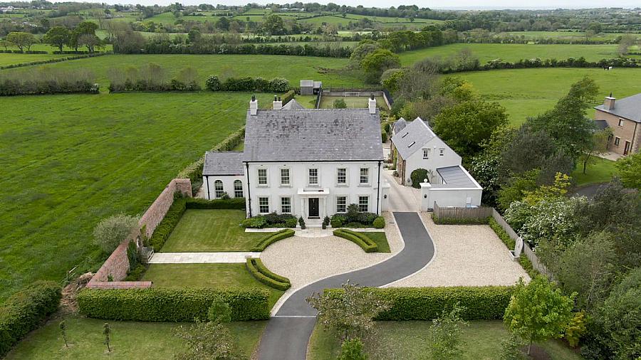 Cherryfields, 22 Cherryburn Road