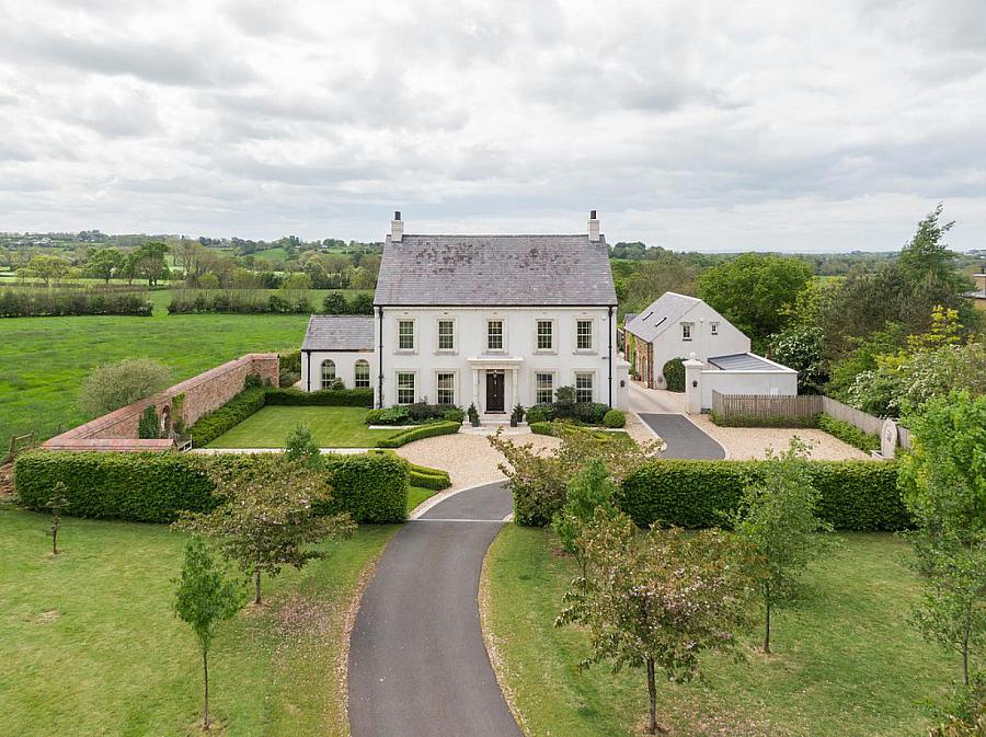 Cherryfields, 22 Cherryburn Road