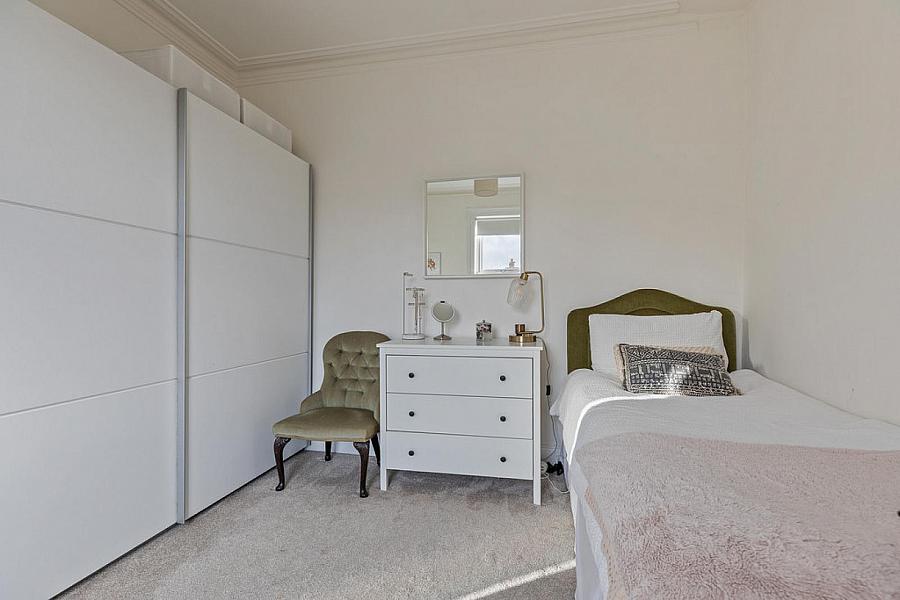 2 Grasmere Gardens