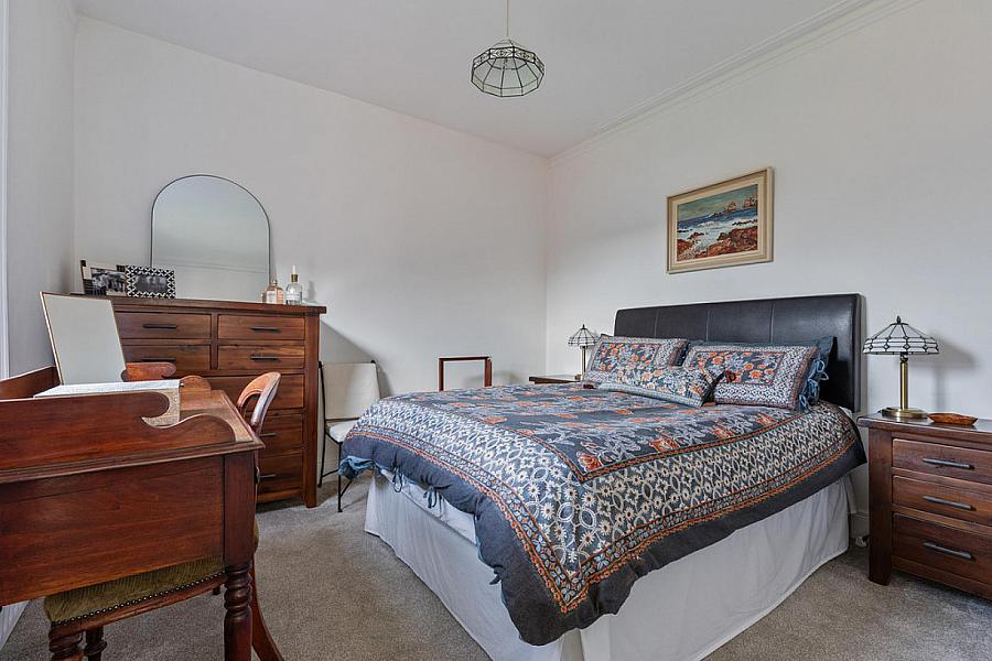 2 Grasmere Gardens
