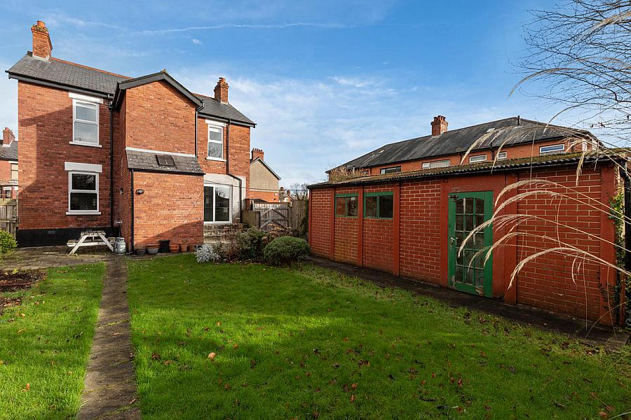 2 Grasmere Gardens