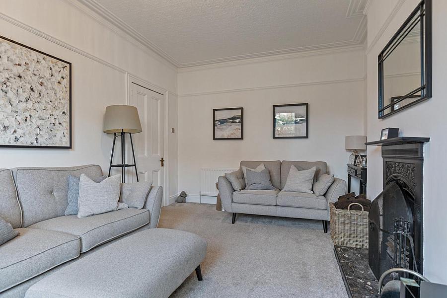 2 Grasmere Gardens