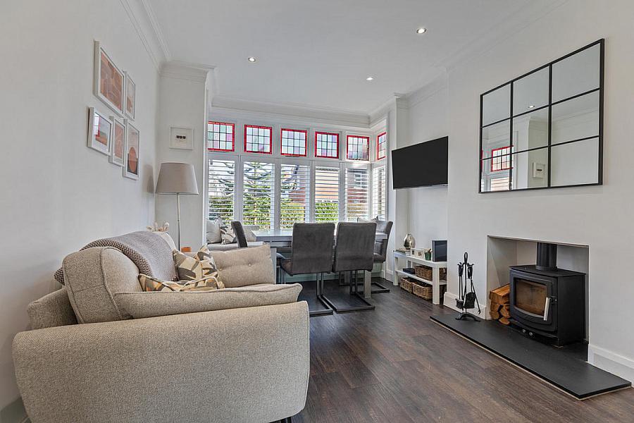 2 Grasmere Gardens