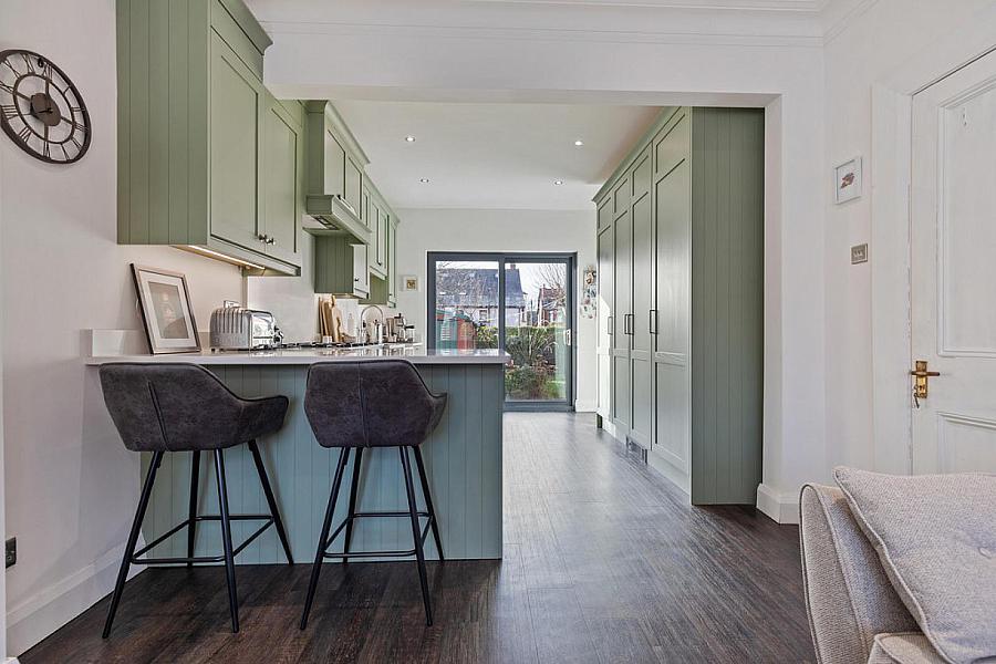 2 Grasmere Gardens