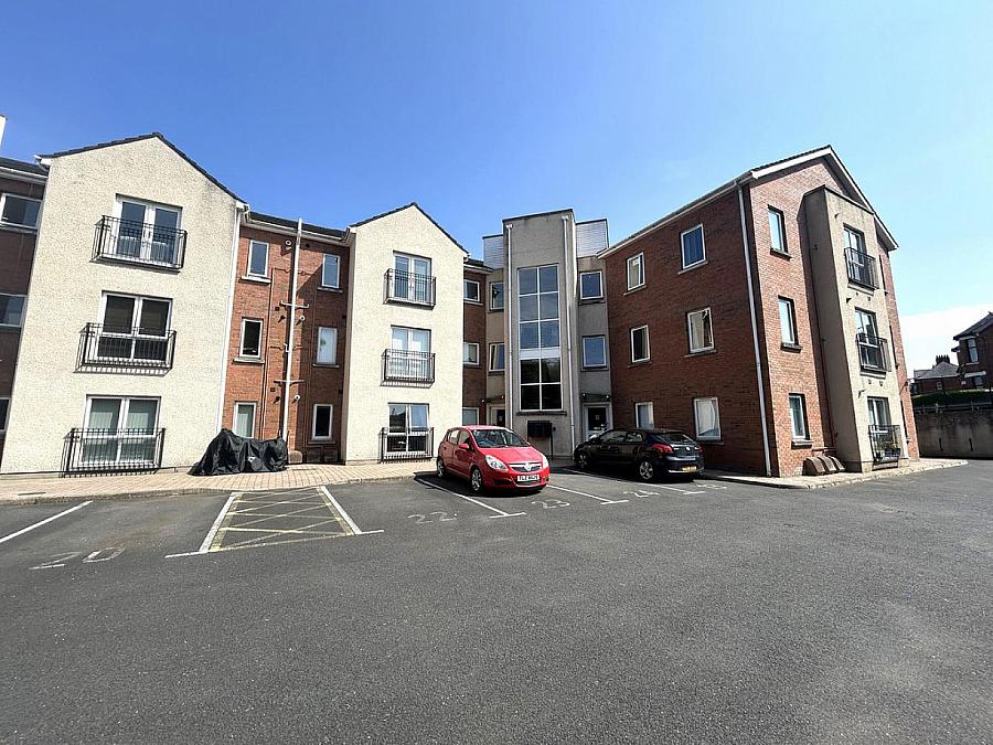 15 Shandon Manor