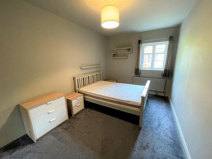 Apt 1 Sandown Court, 82 Sandown Road