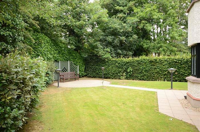 Apt 1 Sandown Court, 82 Sandown Road